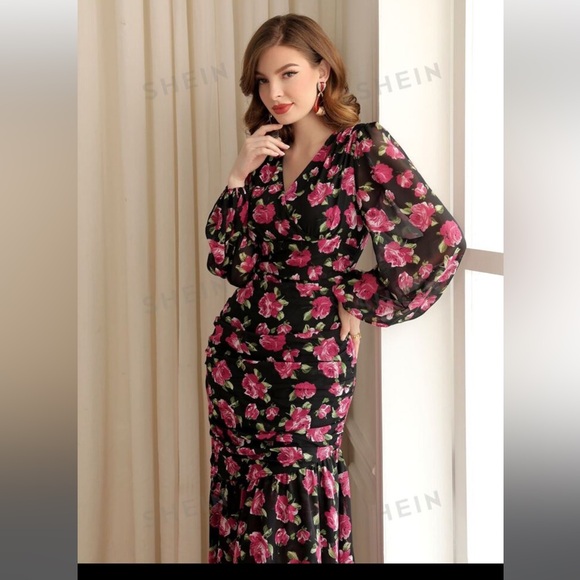 🔥HOT🔥 SHEIN Modely Floral Print Lantern Sleeve Ruched Mermaid Hem Dress midi - Picture 7 of 9